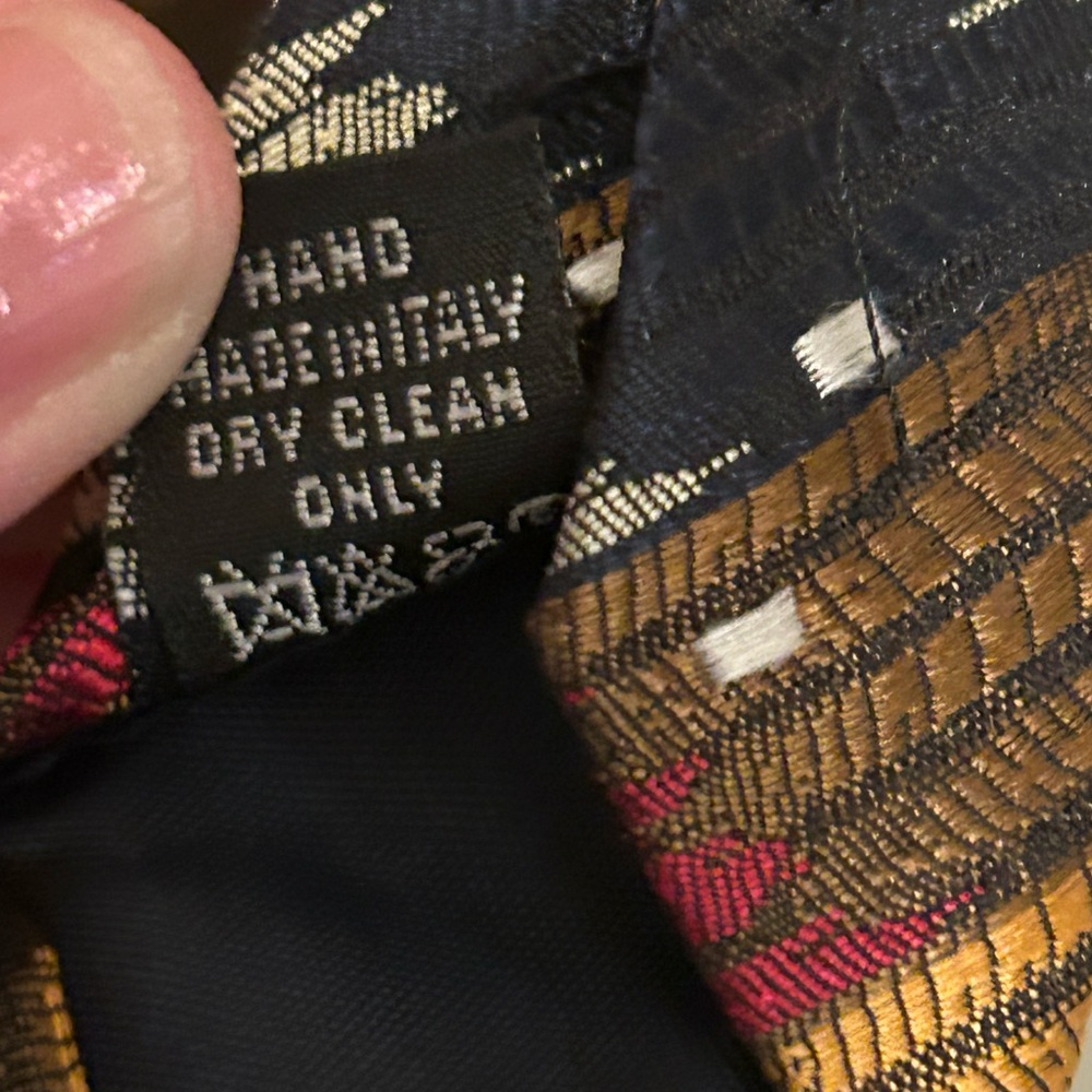 The DeSantis Collection Multicolor herringbone Striped Tie with white dots - Picture 7 of 8